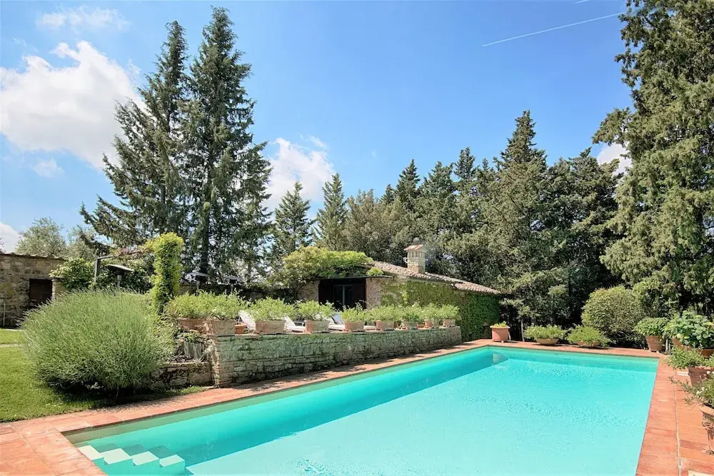 Villa in Castellina w. Pool, Garden & Winery