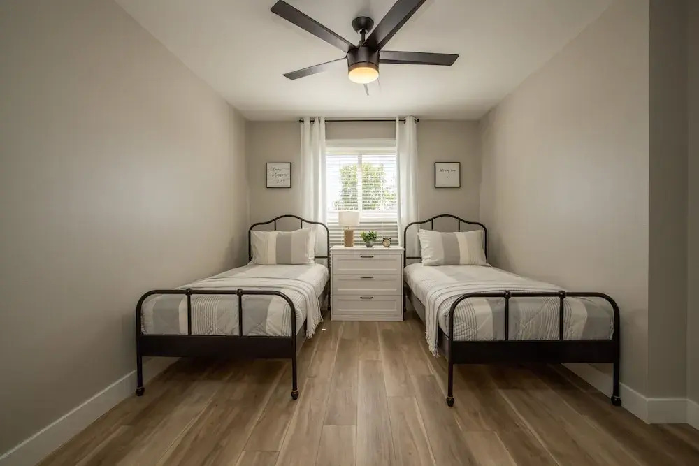 Scottsdale 83rd Row 4 Bedroom Townhouse by RedAwning
