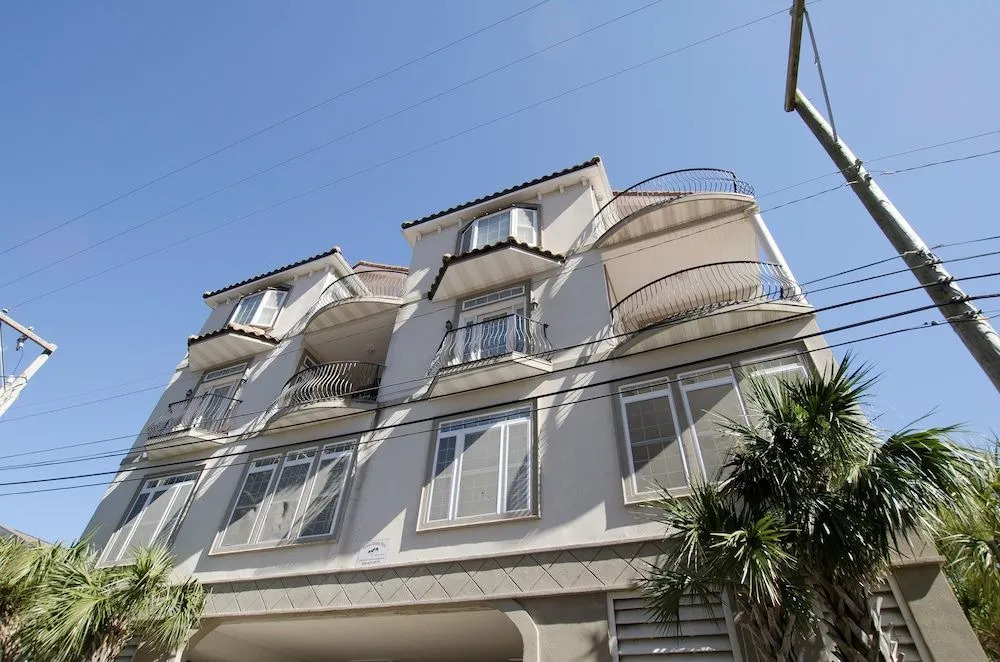 Tuscan Ocean Vista C Holiday Home 8 bedroom By Affordable Large Proper