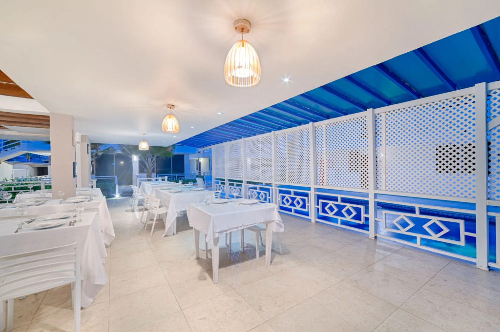 Hotel San Luis Beach House By OxoHotel