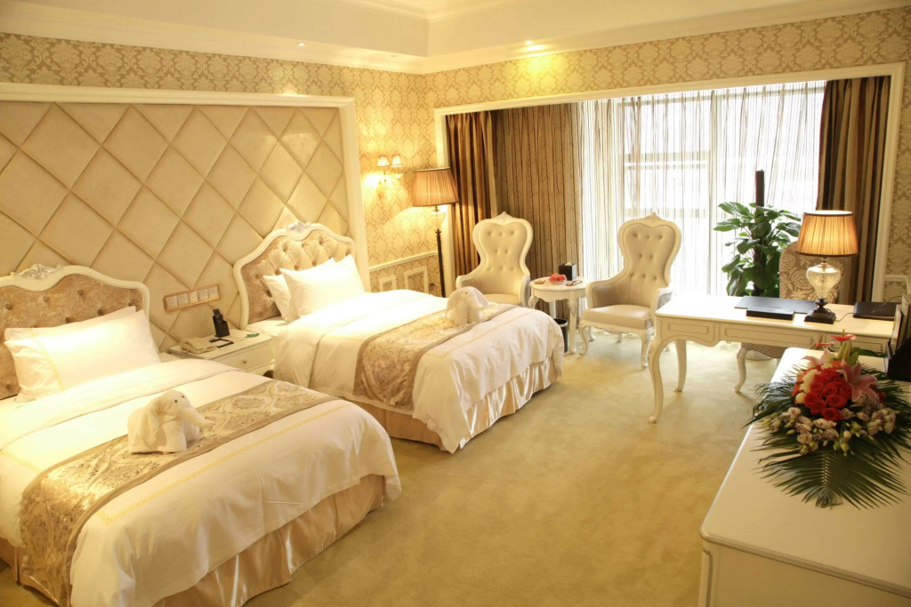 Clarion Hotel
