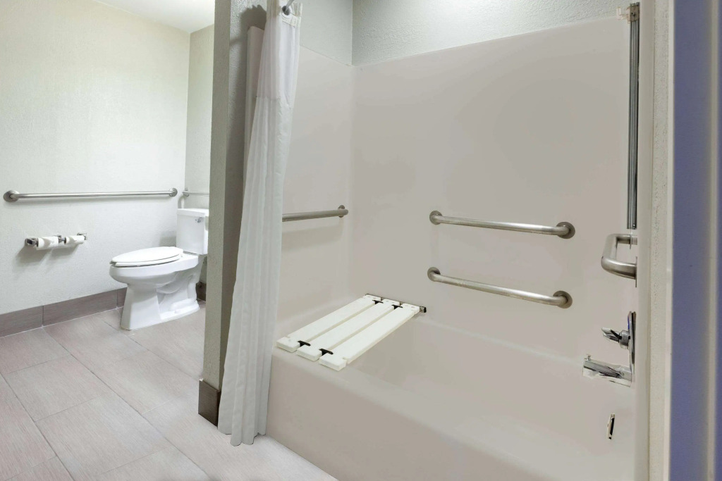 Microtel Inn & Suites by Wyndham Baltimore BWI Airport