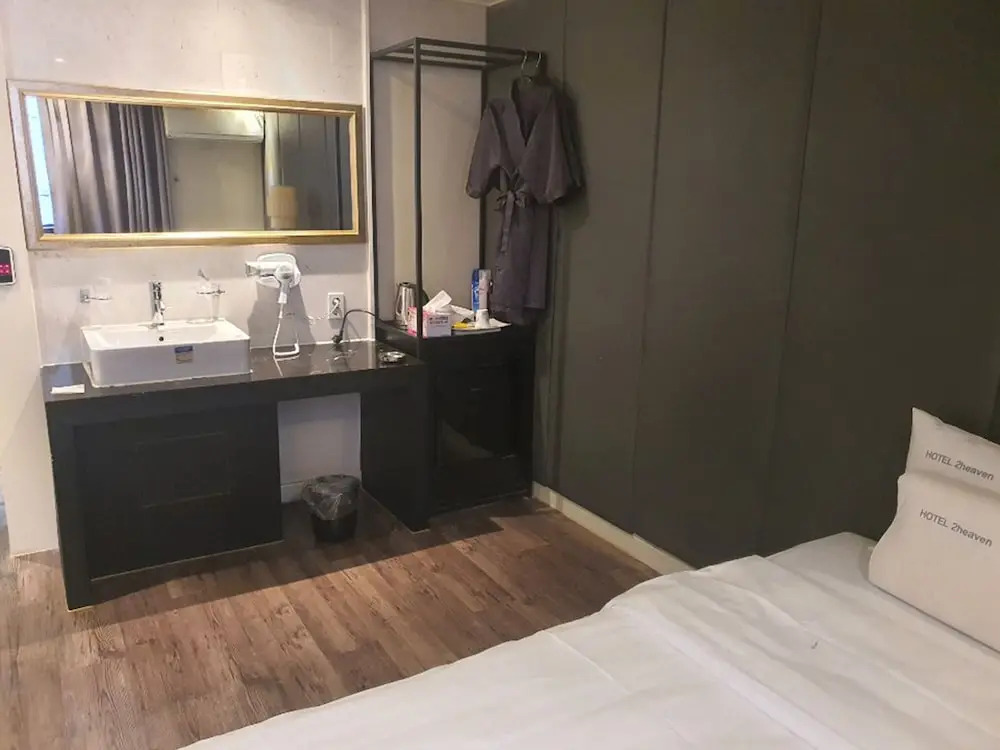 Daily Heaven Hotel