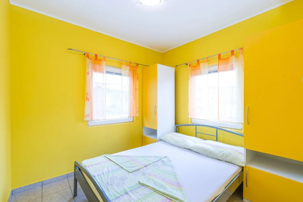 Apartment Mahnet