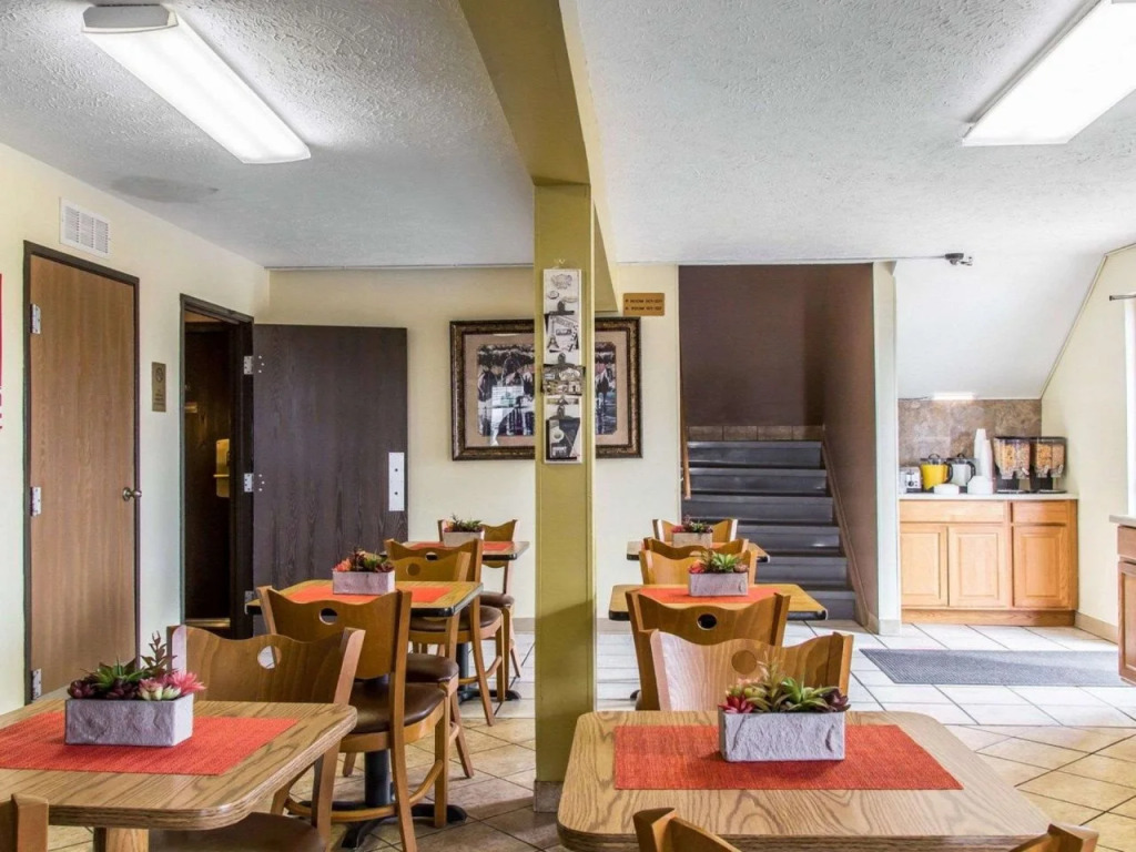 Studio 6 Limon, CO I 70