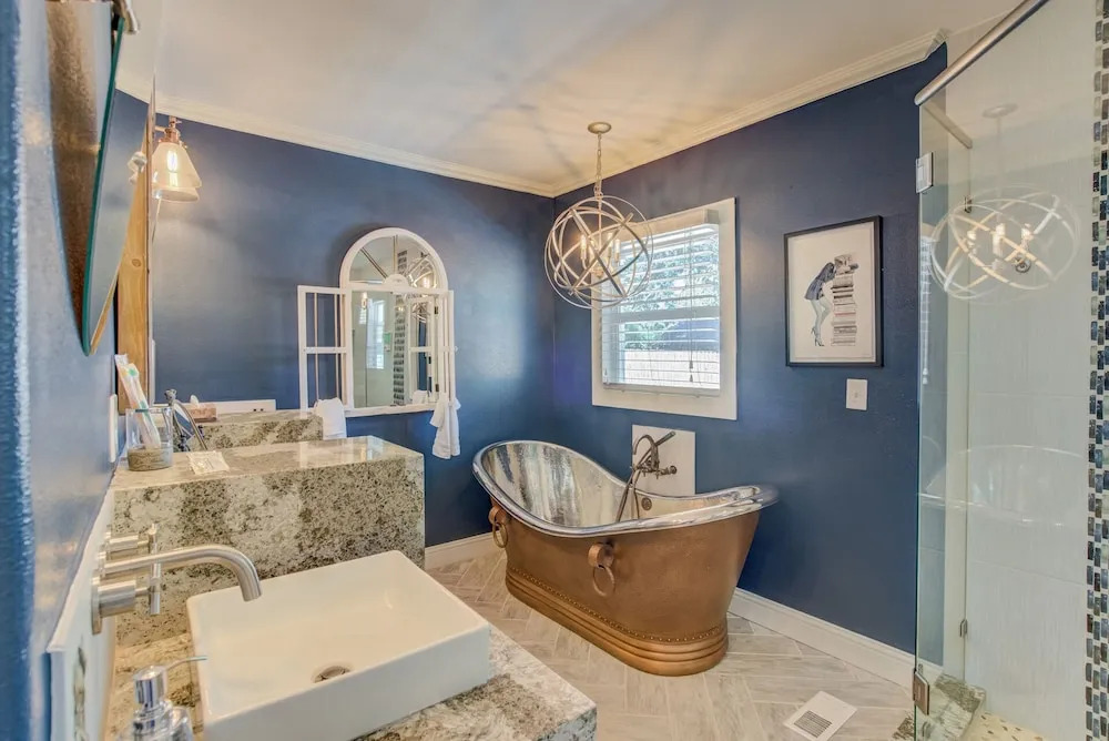 4BD Luxuryclose to Downtown3ba & Pet-friendly!!