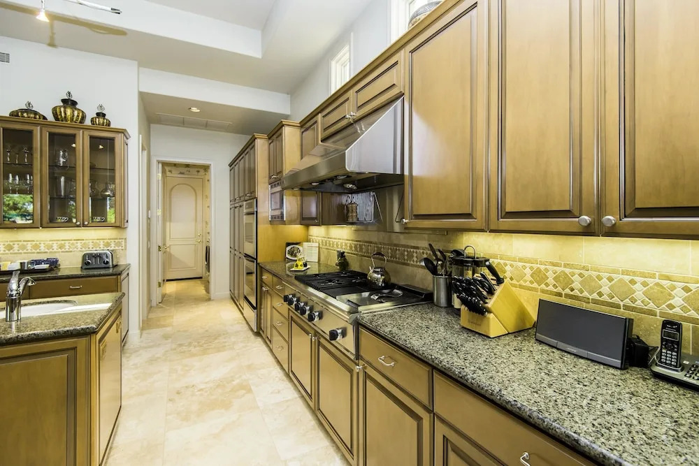 Rat Pack Retreat - Four Bedroom Home