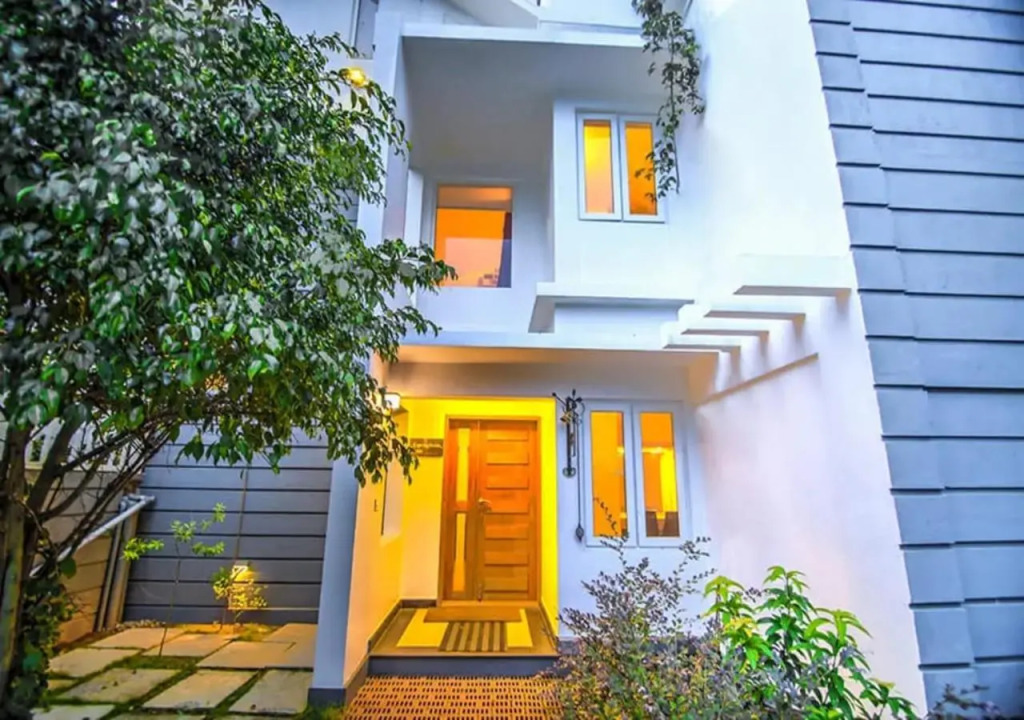 Dazzle Villa Resort