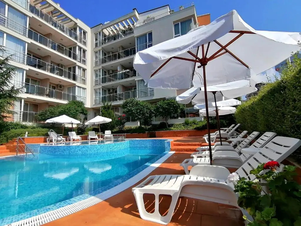 Sineva Del Sol Apartments