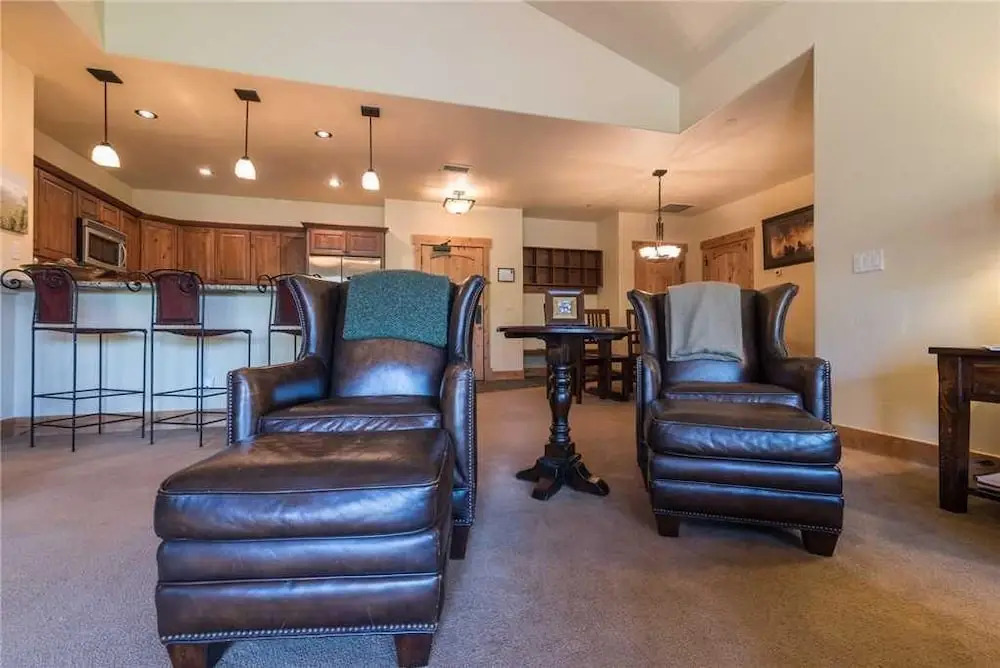 6307 Bear Lodge, Trappeur's Crossing Apartment 3