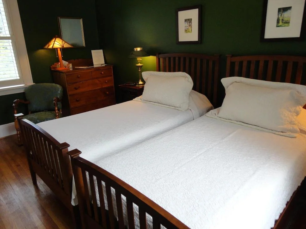 Buckingham House Bed & Breakfast