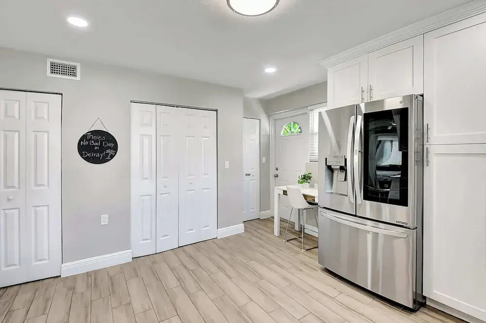 Fully Updated Home Sleeps 8 5 Min to the Beach!