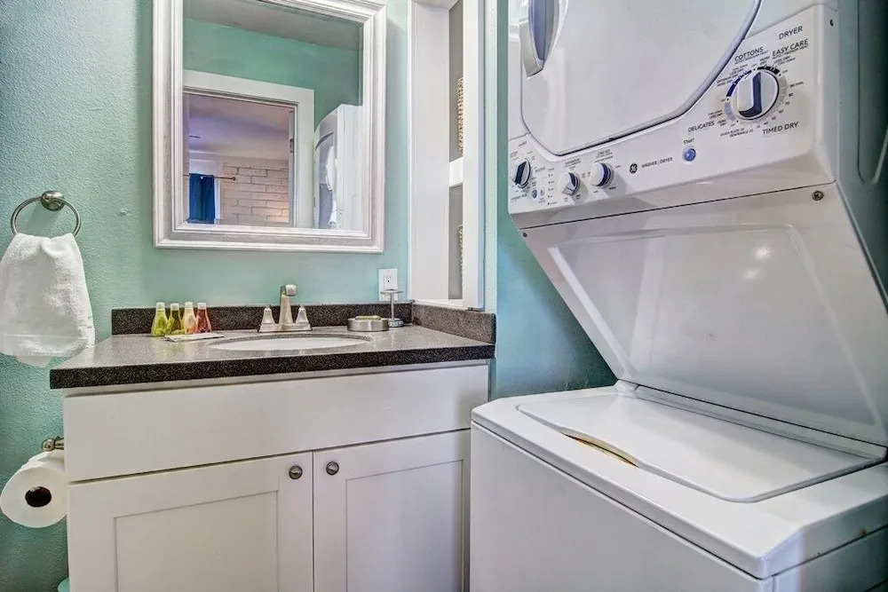 El Cortez  EC132 - 2 Br Condo