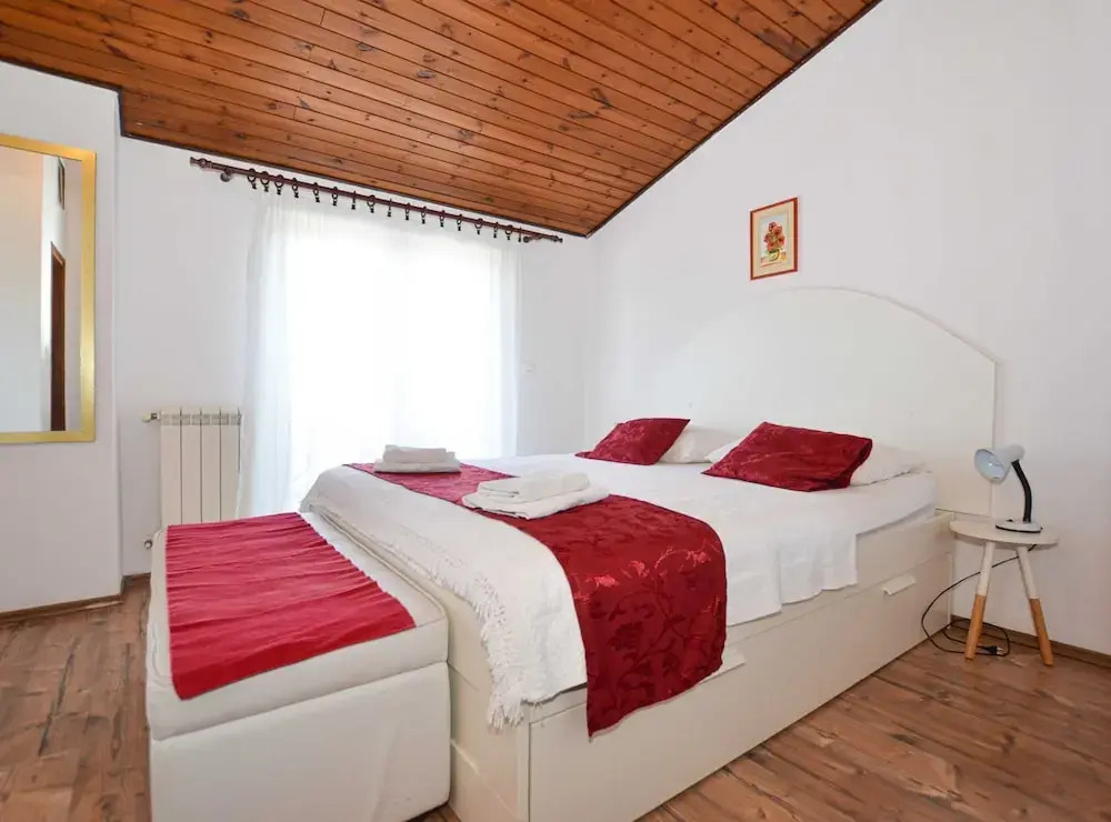 Classic and Elegant Rovinj Apartments With Balcony