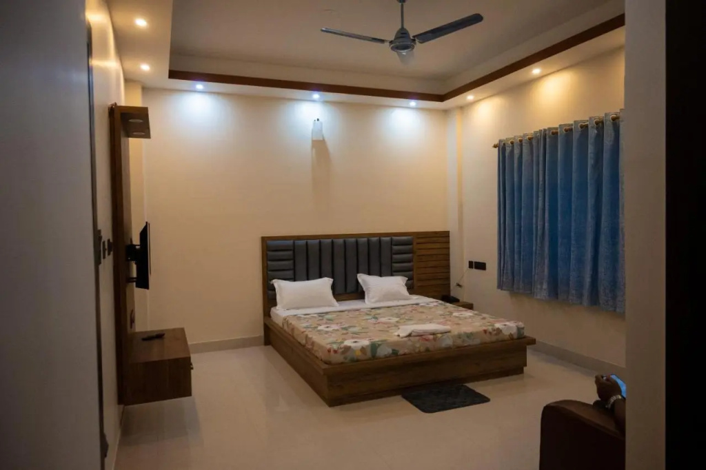 Unique Shantiniketan