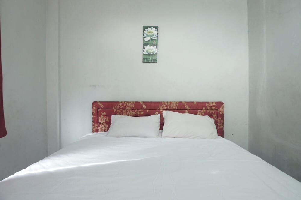 Hotel O Azwa Gh Katingan Near Lapangan Sepak Bola Pegatan Hilir