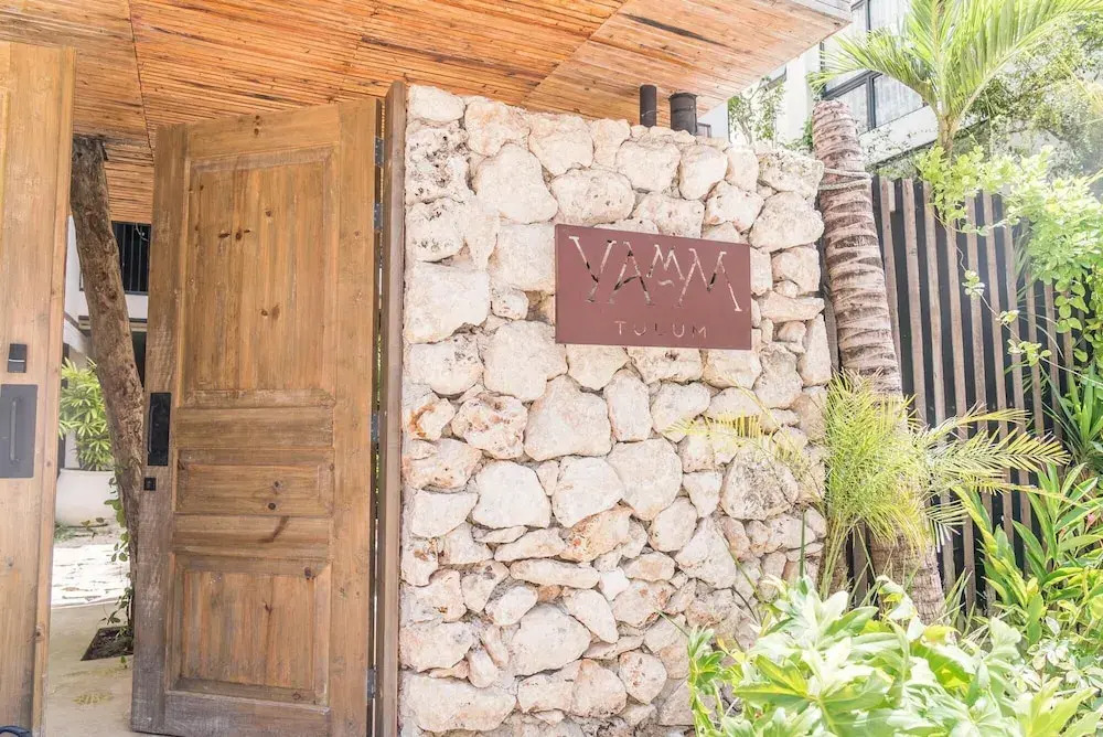 Nice Avant-garde Studio Charming Private Terrace Mini-plunge Pool and Great Amenities