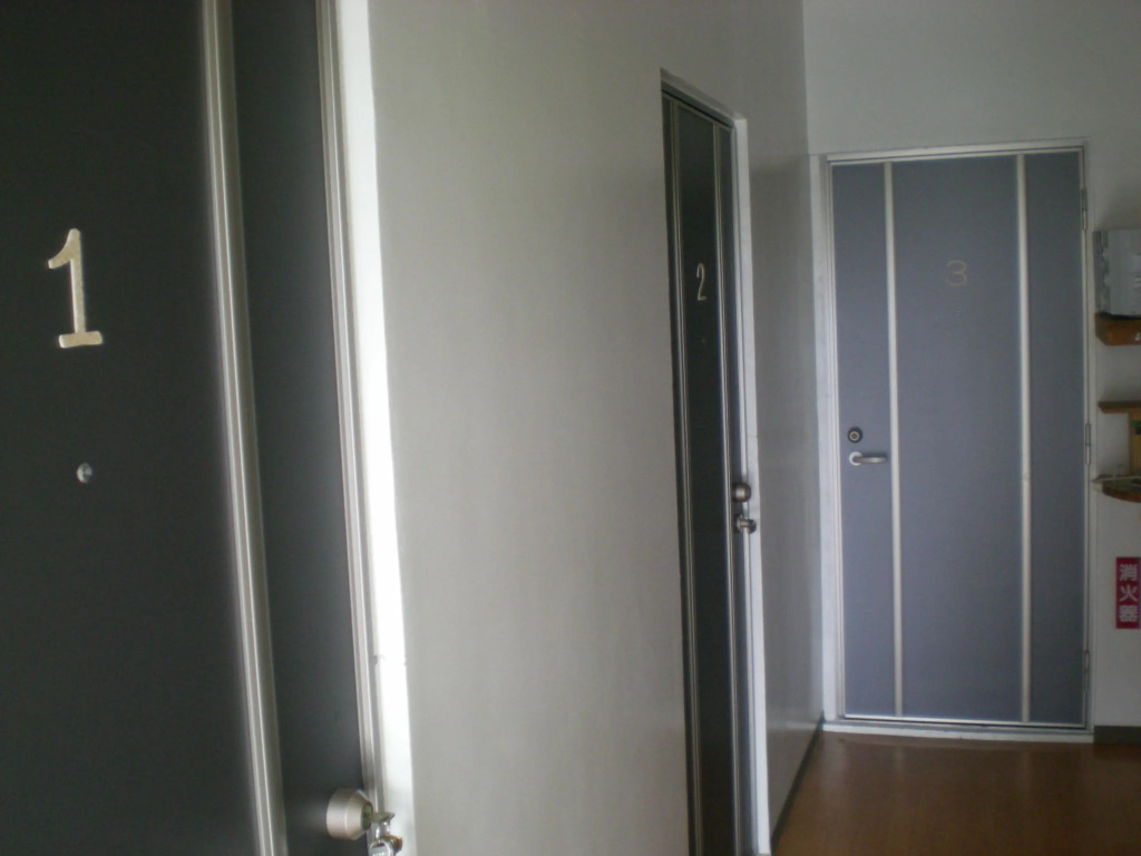 Ken Hostel