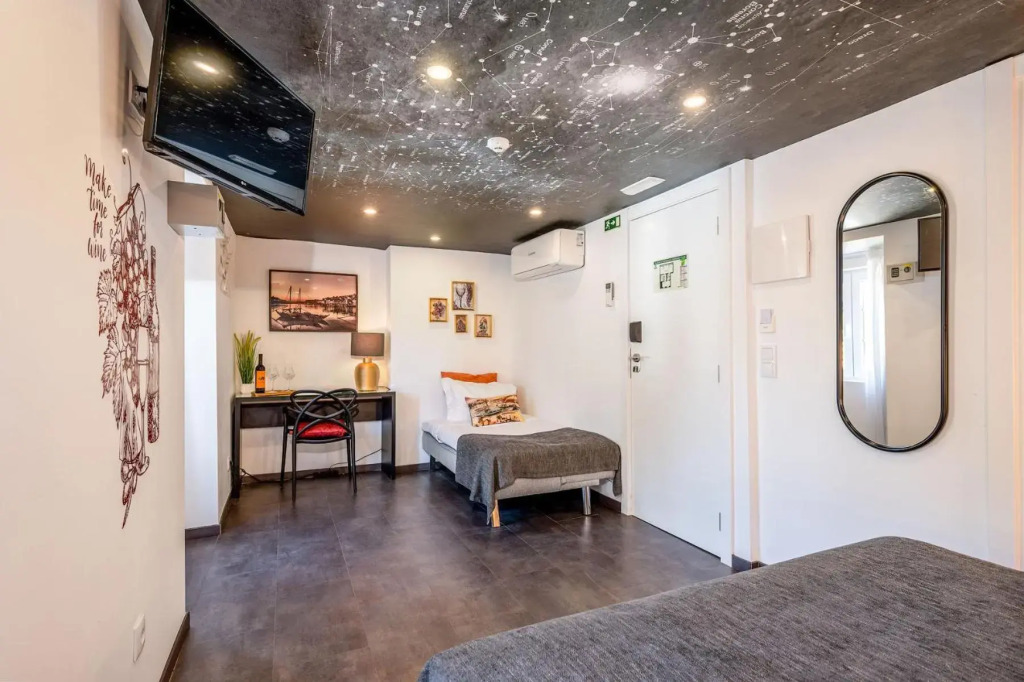 Lisbon Wine House - Rooms & Suites