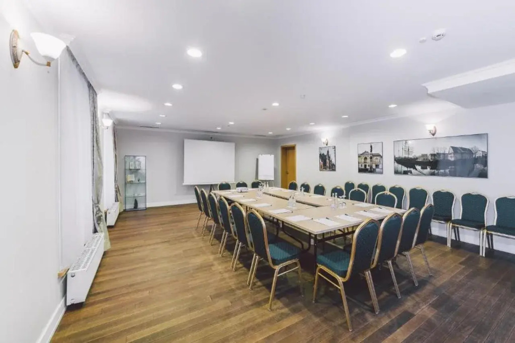 Euterpe Hotel