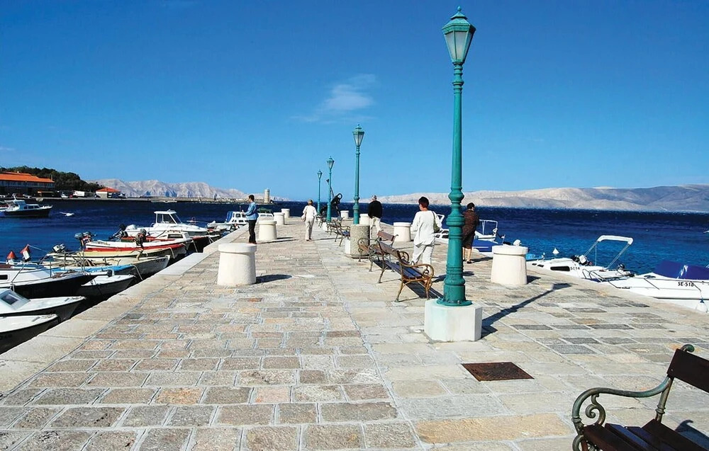 Nice Apartment in Senj With Wifi