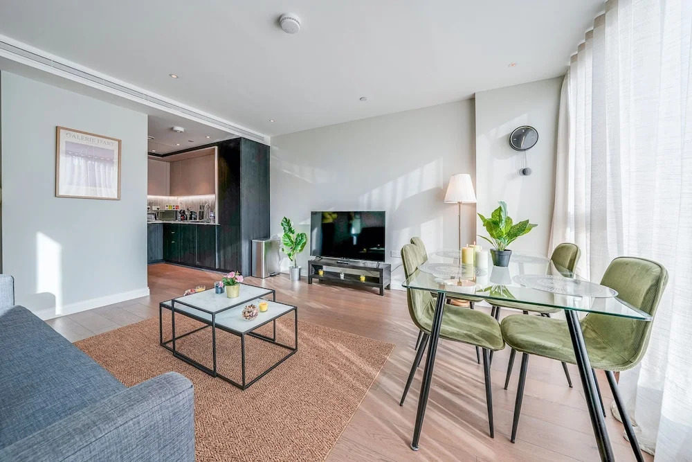 Vauxhall Stay