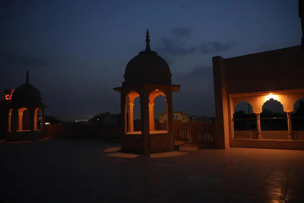 The Taj Vista Agra -walking distance to Taj Mahal