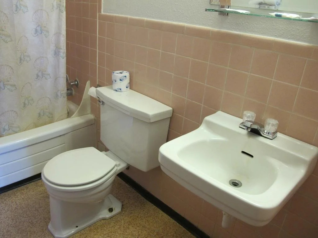 Economy Inn Ontario