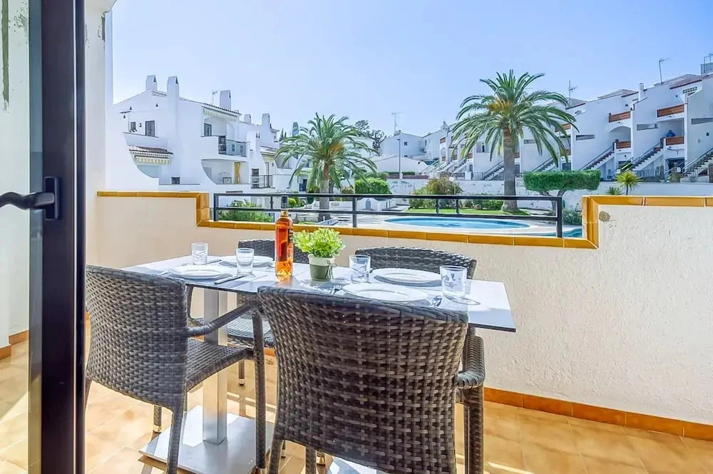 Apartment in Roses by Rocky Beach