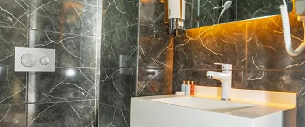 216 Yali Suites