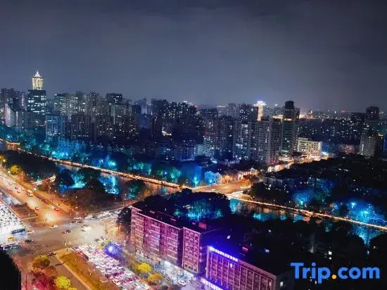 Kepler Planet Youth Hostel (Hangzhou Wulin Square Baoshanqiao Metro Station)