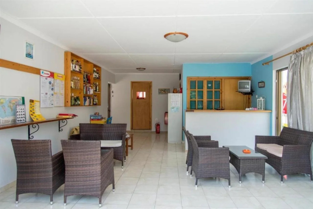 Yiannis Apartments