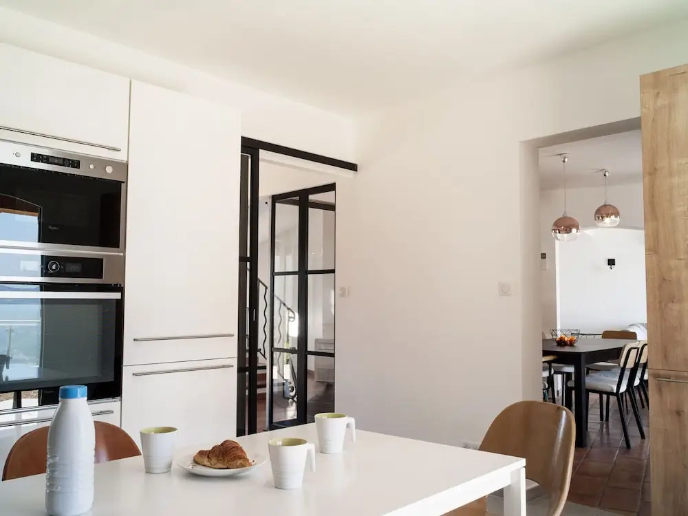 Uxurious Villa in Fréjus With Heated Pool & Panoramic View