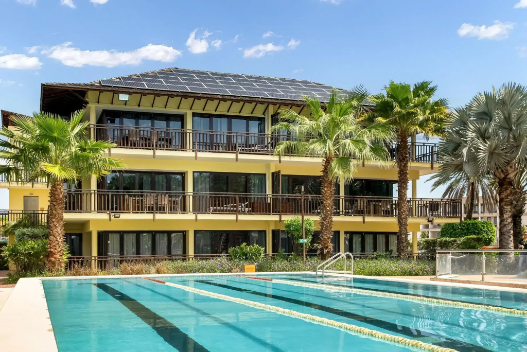 LionsDive Beach Resort
