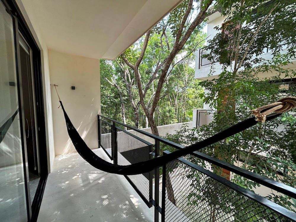 Jungle View Studio S19 Private Balcony Hammock Pool