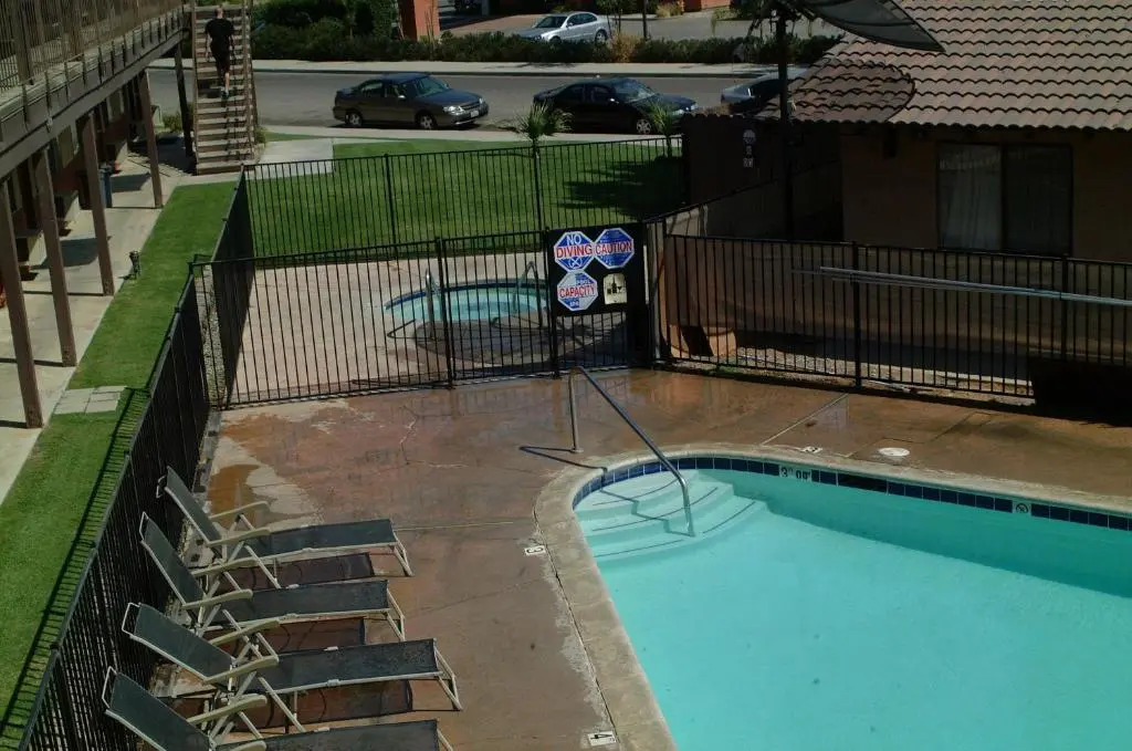Best Economy Inn & Suites