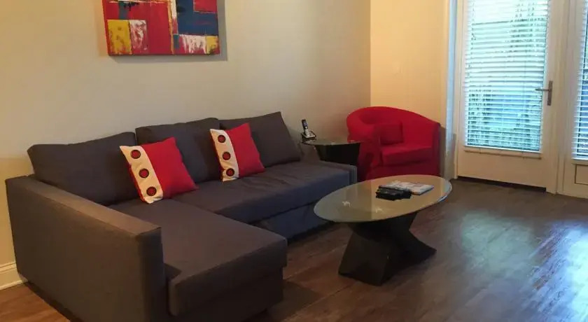 Luxury 2-Bedroom, 2-Bathroom with Pool and Views