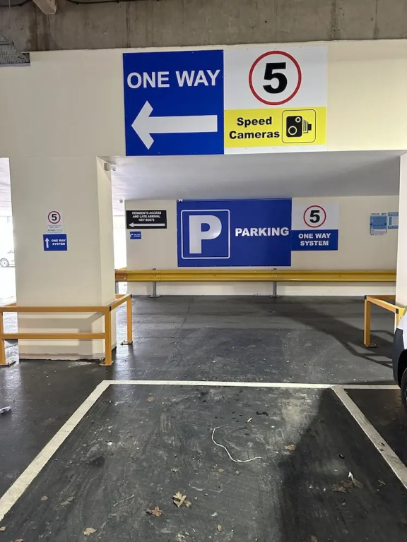 Maze apartments and rooms Free parking