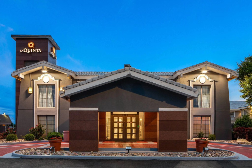La Quinta Inn by Wyndham Omaha West