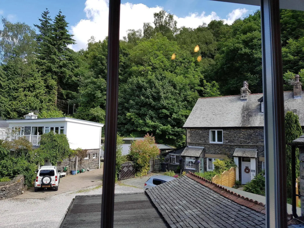 Fair Rigg by Cradel Haus - Ultra Luxury Lakes Holiday Homes, Pet Friendly, Parking & EV Plug