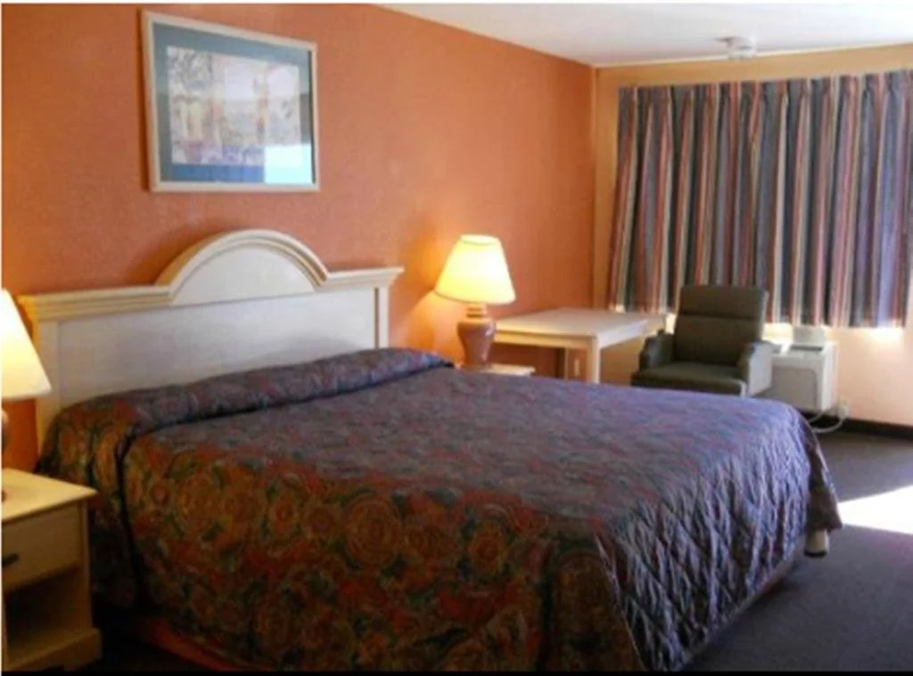 Travelodge by Wyndham Thomasville AL