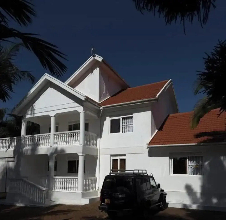 Island Inn Entebbe