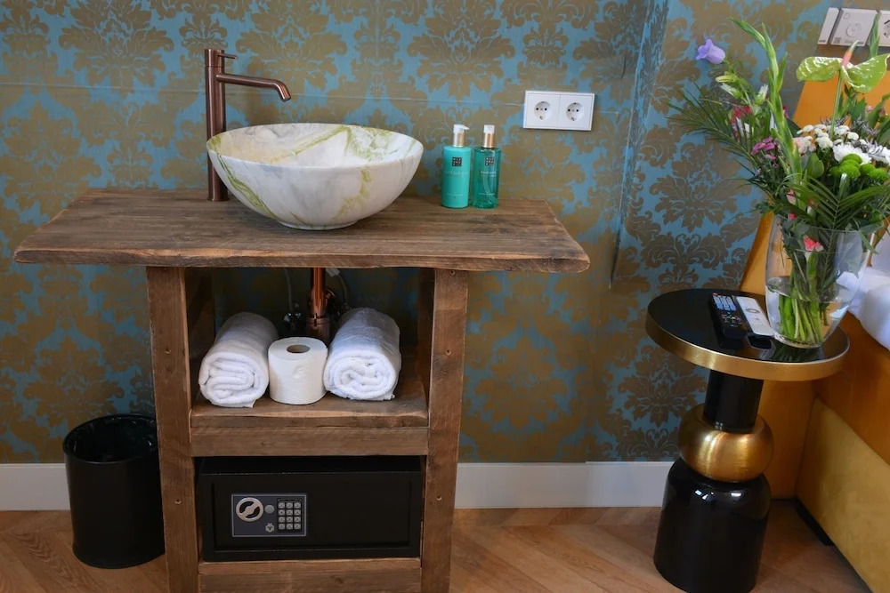 The LIF Boutique