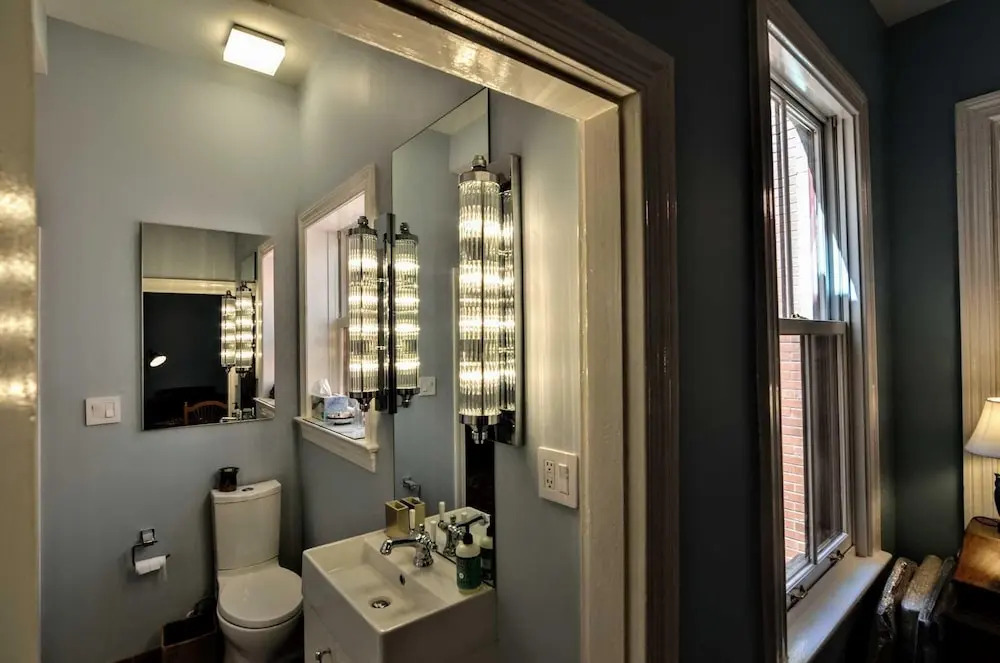 807 East Capitol St. - 4 Br Home