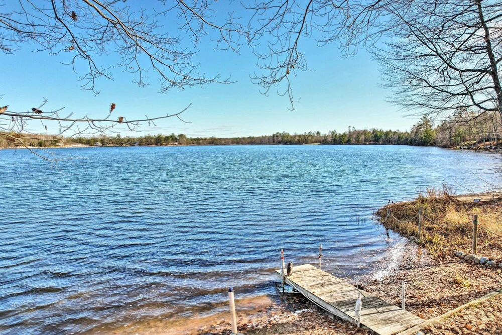 Secluded Lost Lake Cottage with Spacious Loft!