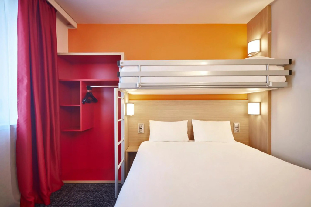 Kyriad ECO - Clermont Ferrand Estaing