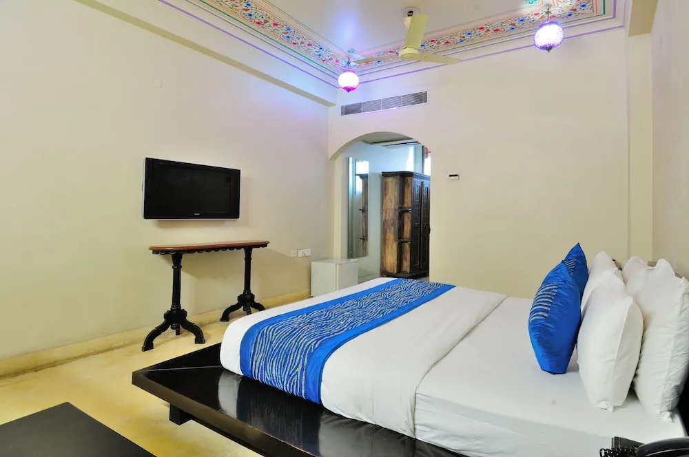 Jyoti Mahal A Royal Heritage Hotel - A Luxury Heritage Collection - Near to Connaught Place