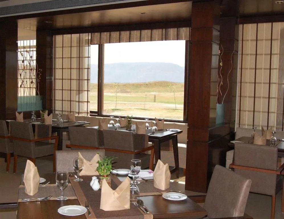 Cambay Resort Jamdoli