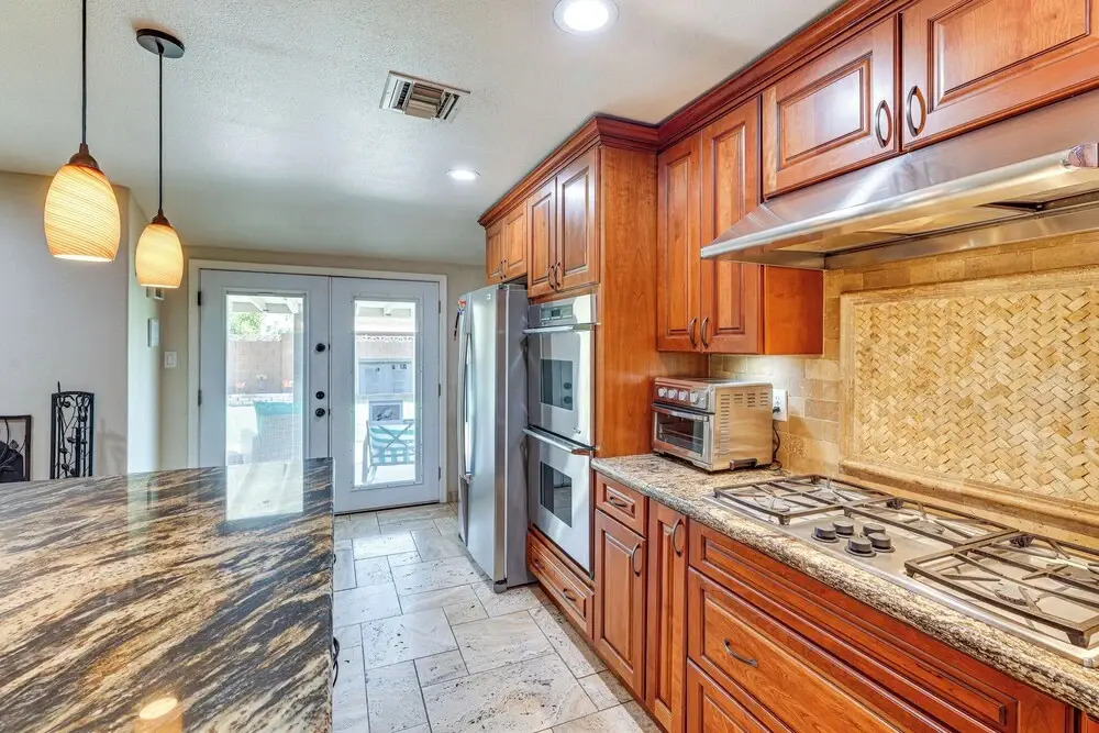Game Room + Pet-friendly Yard! Family Phoenix Gem