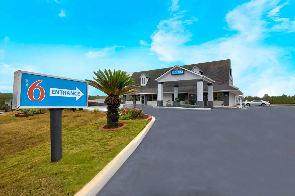 Motel 6 Byron, GA